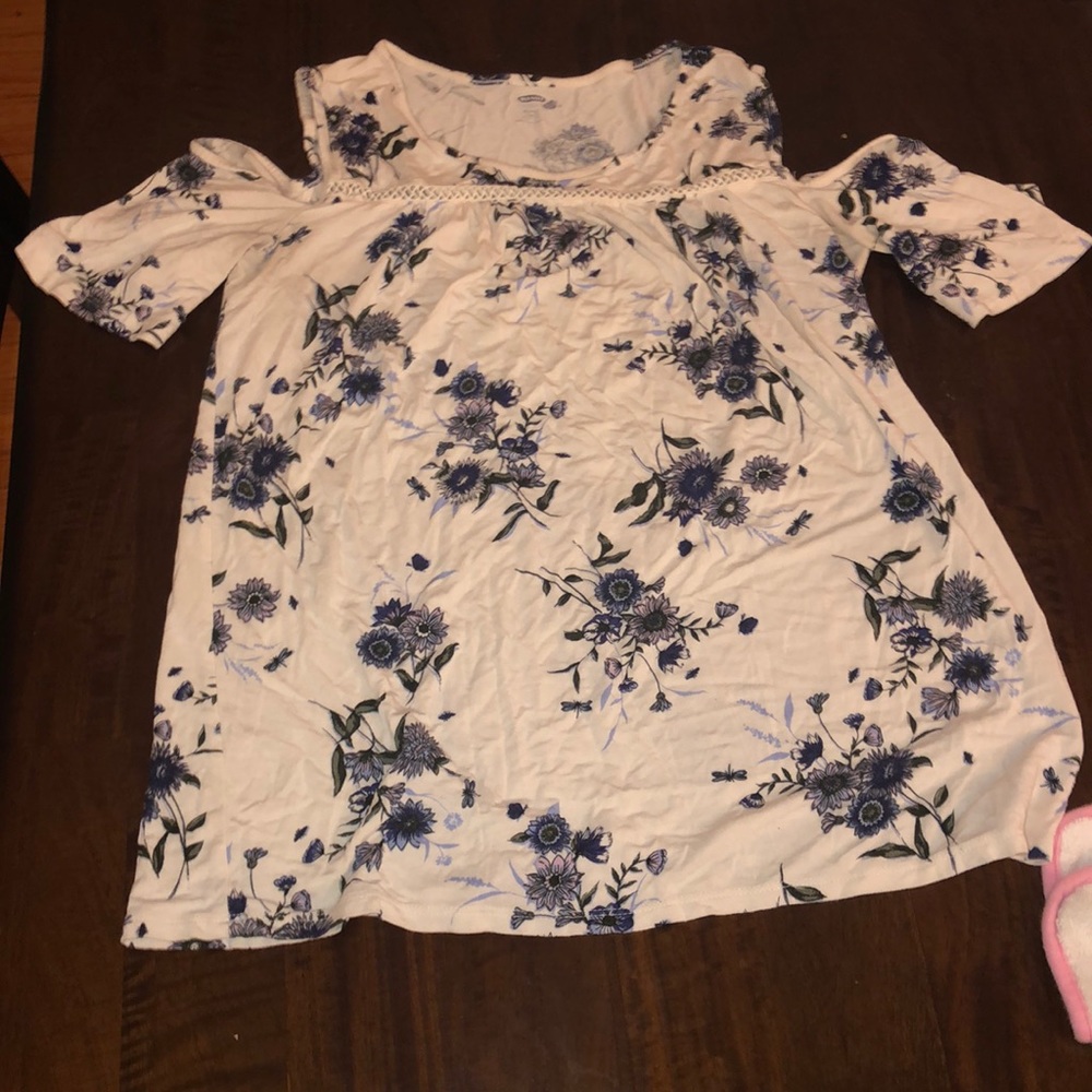 Old navy junior shirt